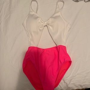 hollister one piece bathing suit